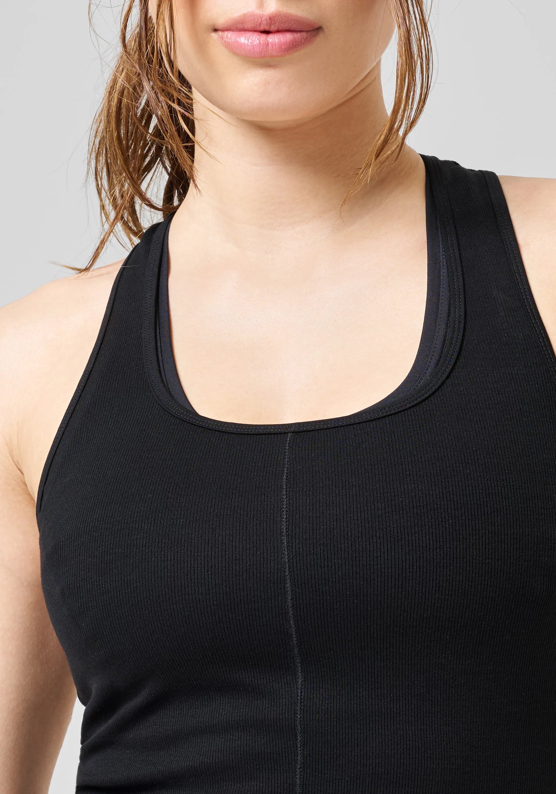 Delight Scoop Neck Tank - Black