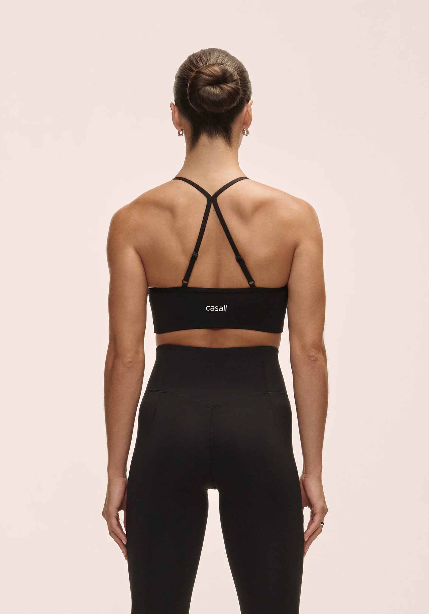 Sleek Strappy Sports Bra - Black