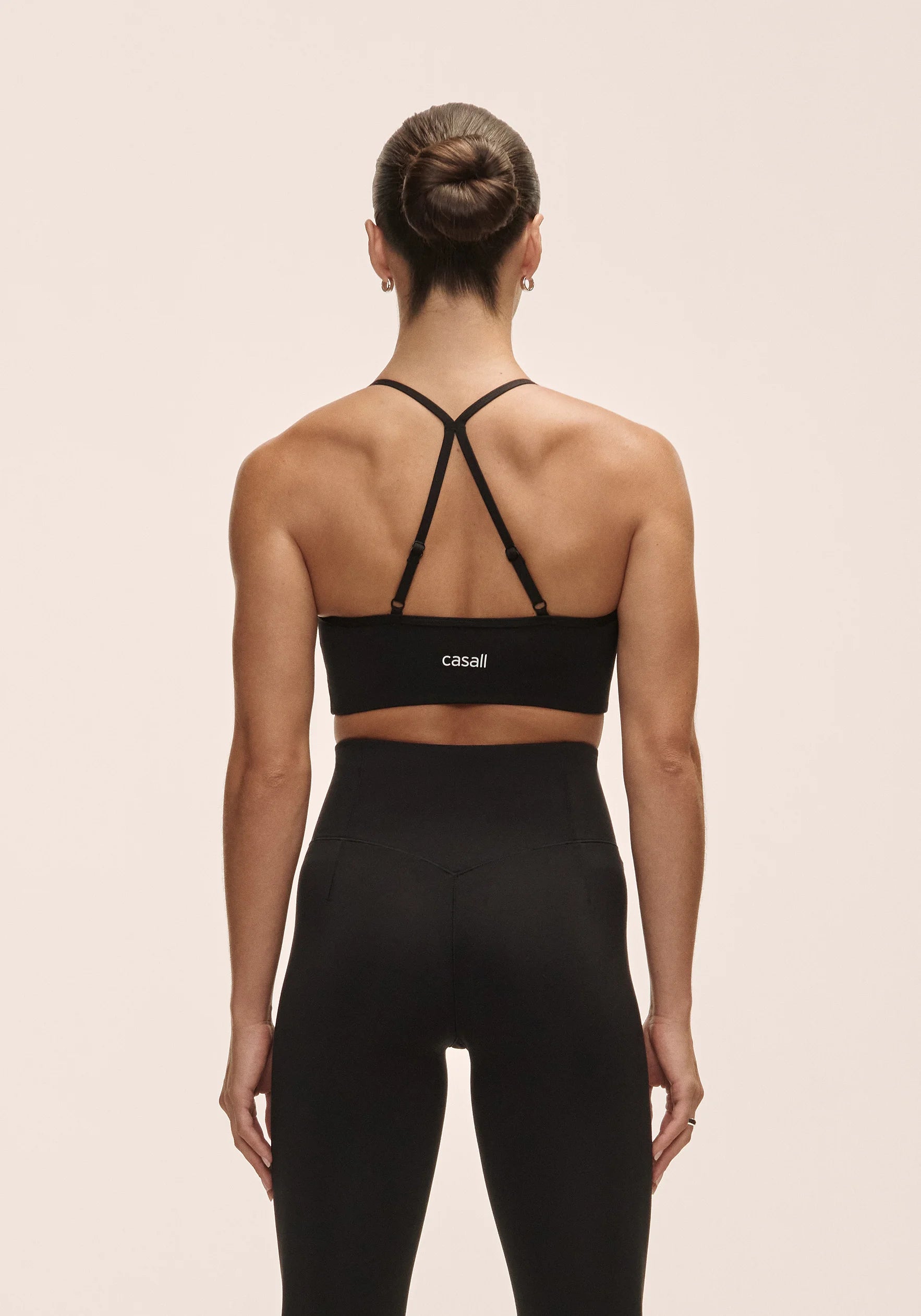 Sleek Strappy Sports Bra - Black