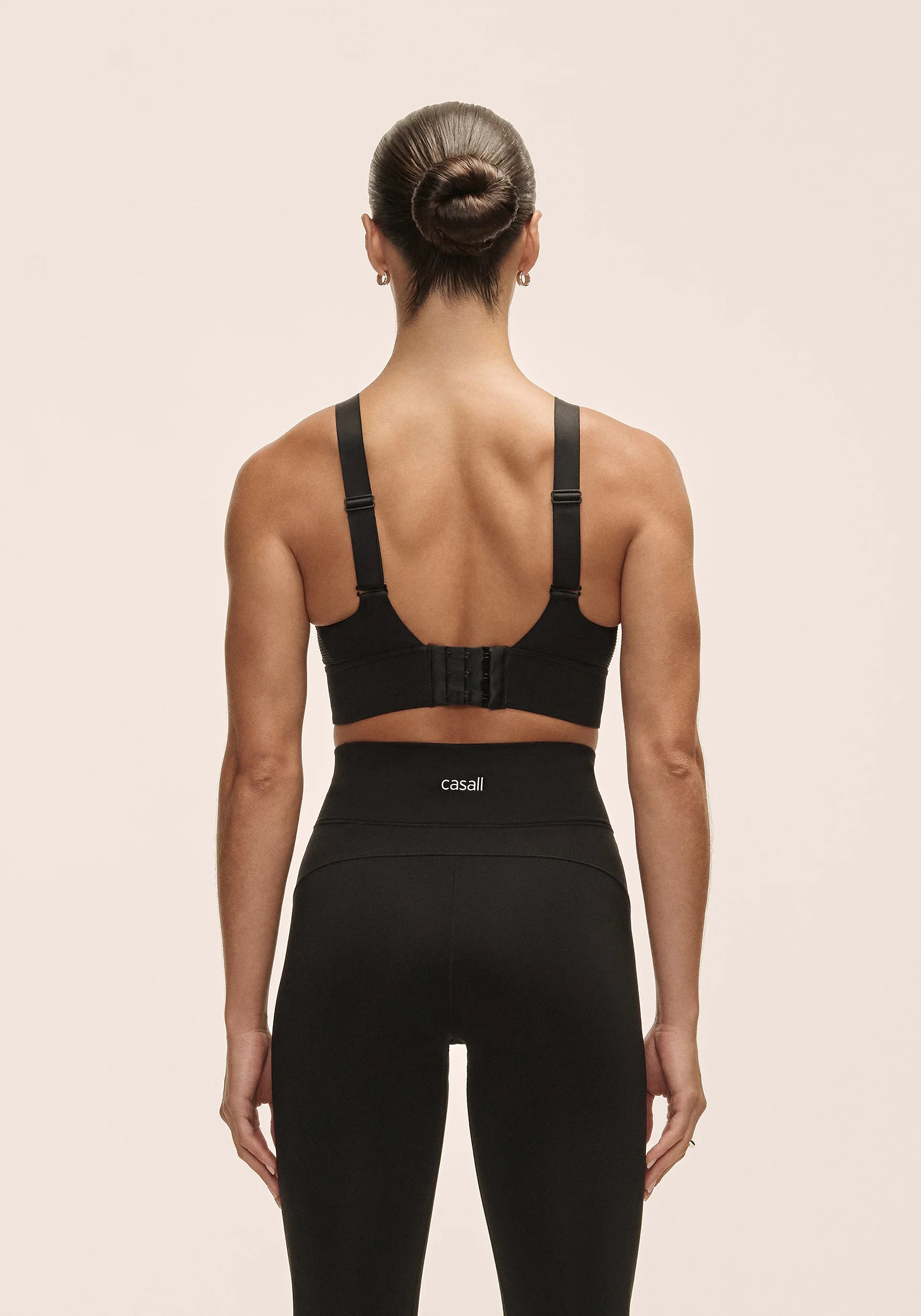 Iconic Adjustable Sports Bra - Black