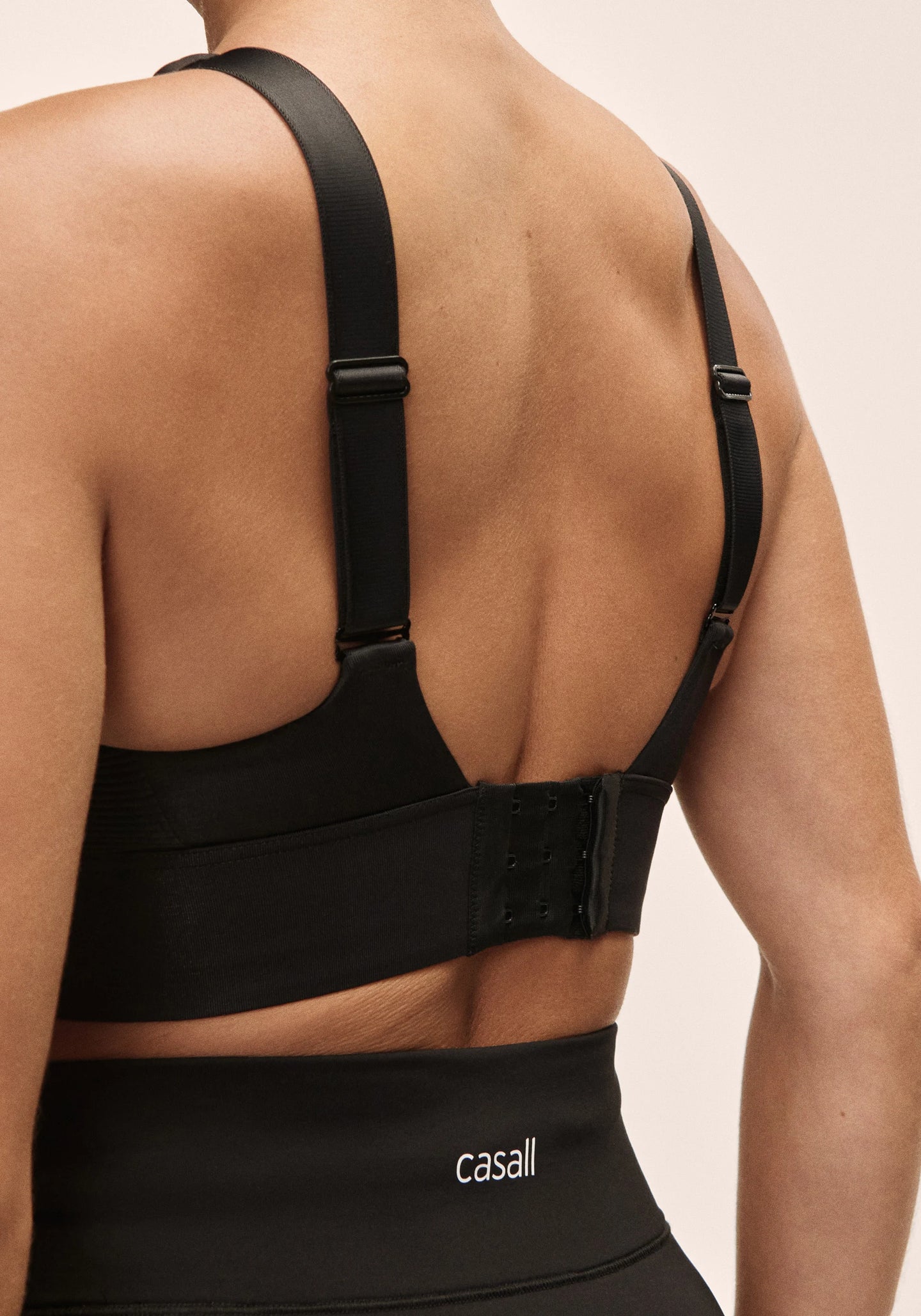 Iconic Adjustable Sports Bra - Black