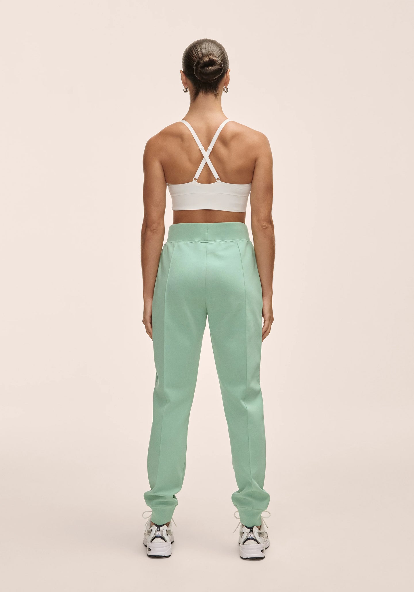 Aria Joggers - Statue Green