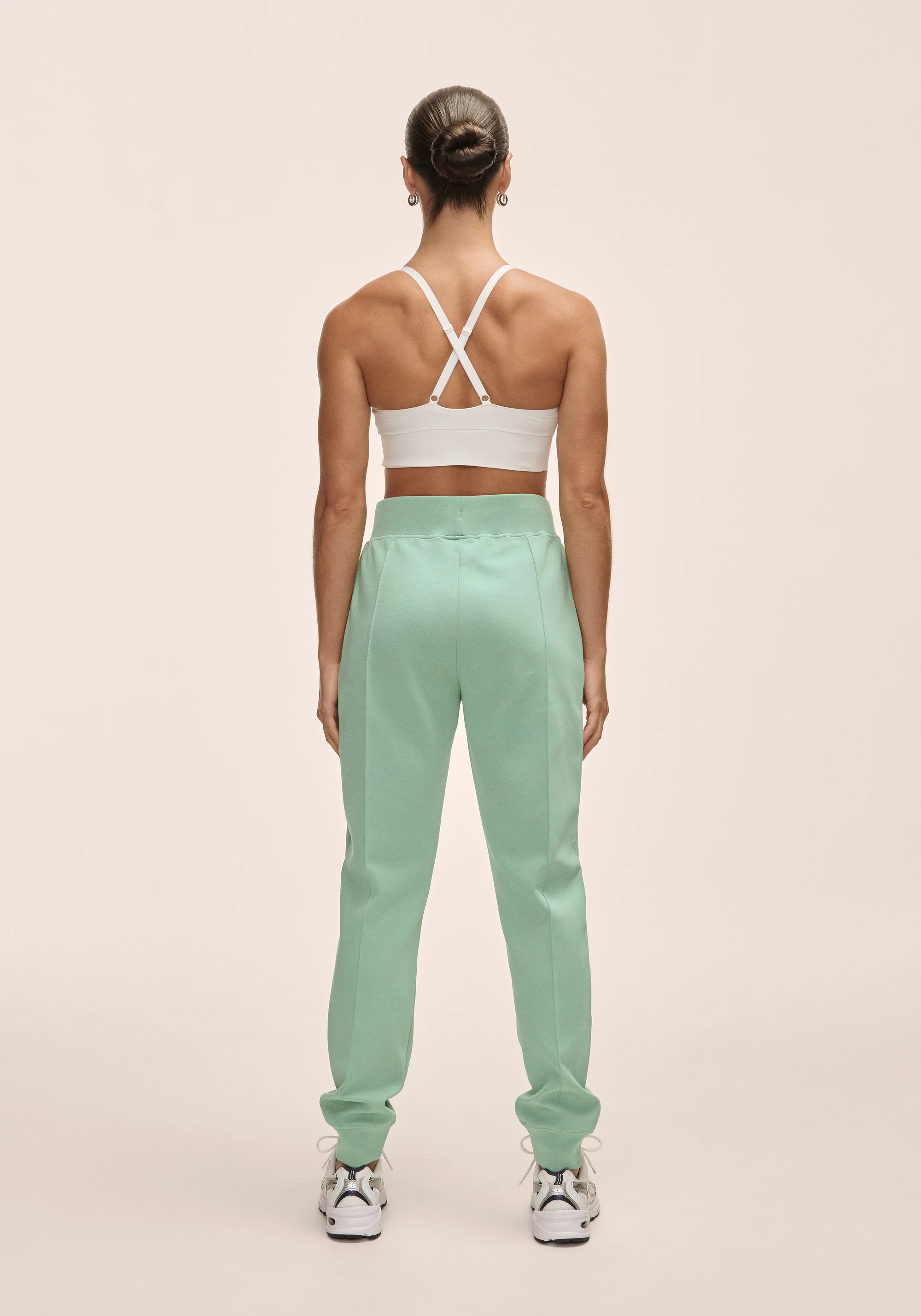 Aria Joggers - Statue Green
