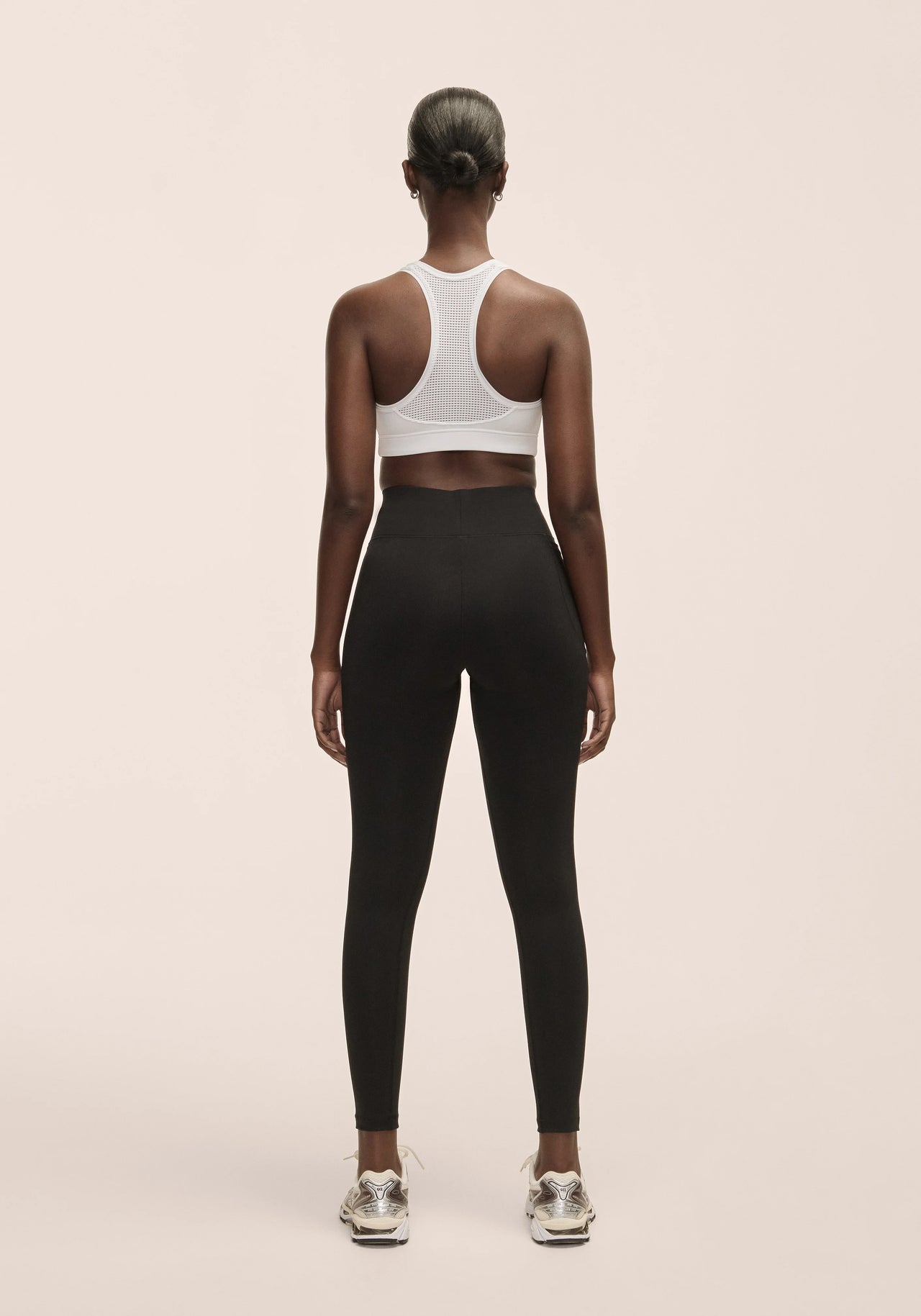 Essential Tights - Black