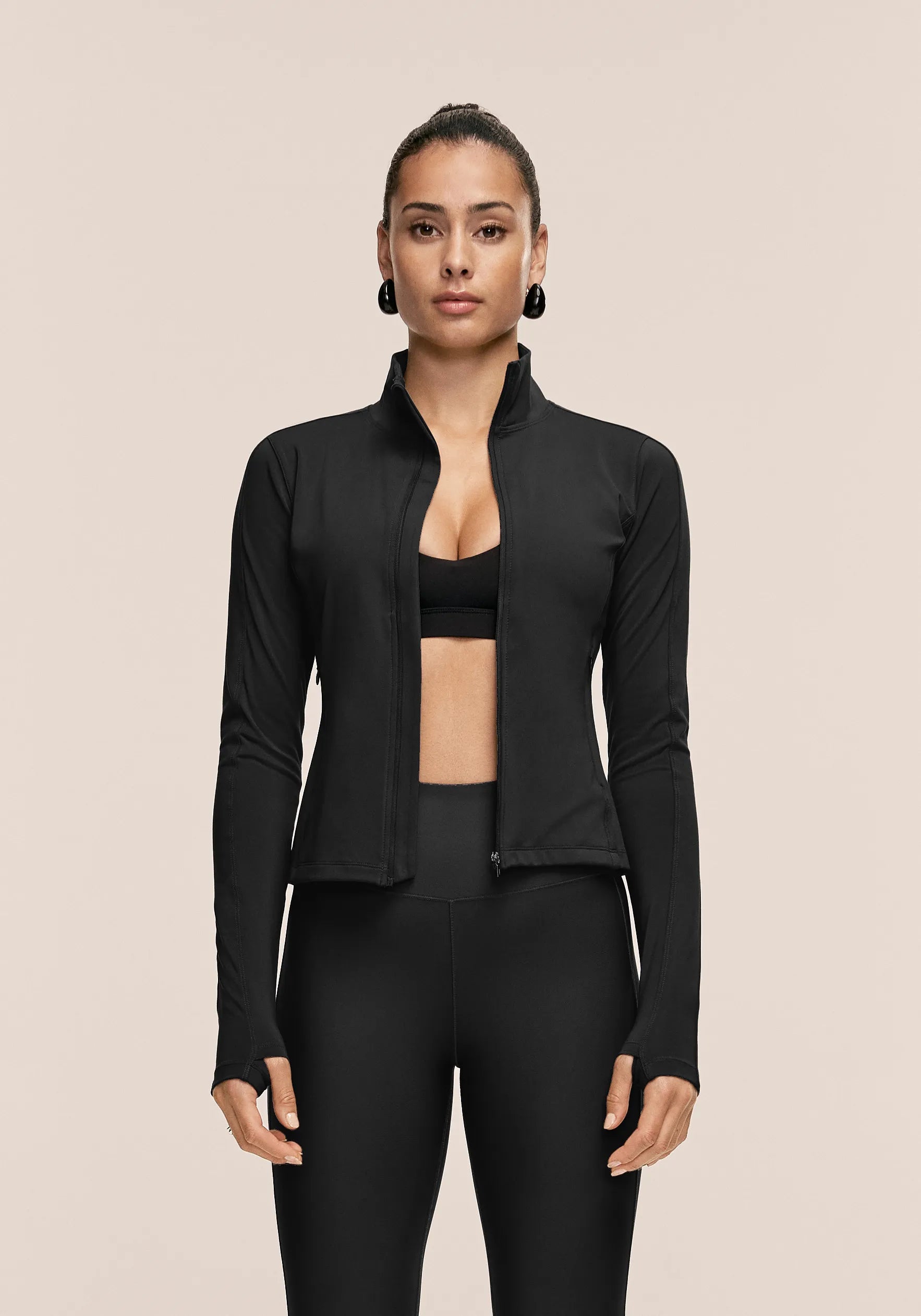 Soft Touch Zip Jacket - Black – Casall Soft Touch Zip Jacket - Black – Casall