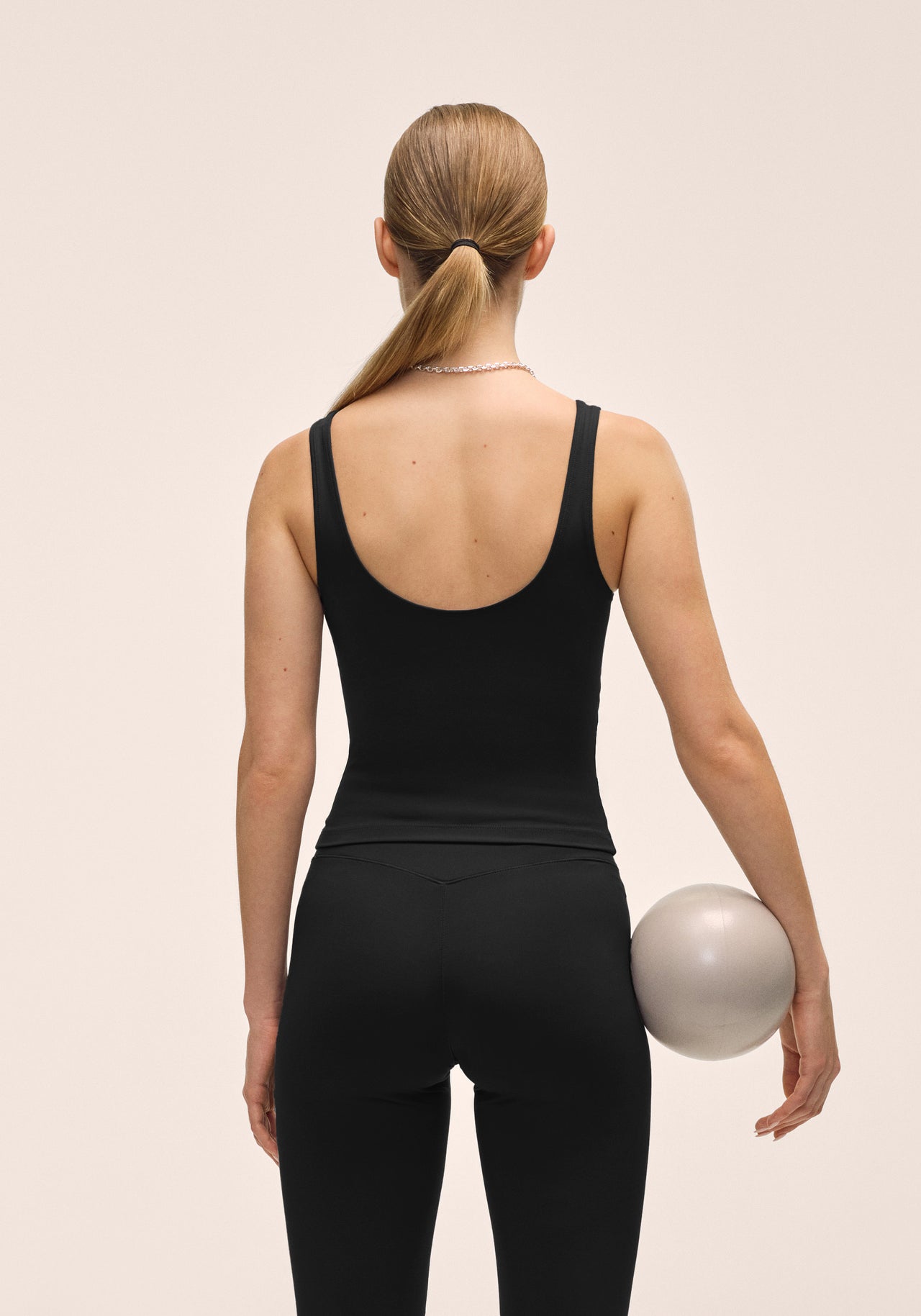 Scoop Tank - Black