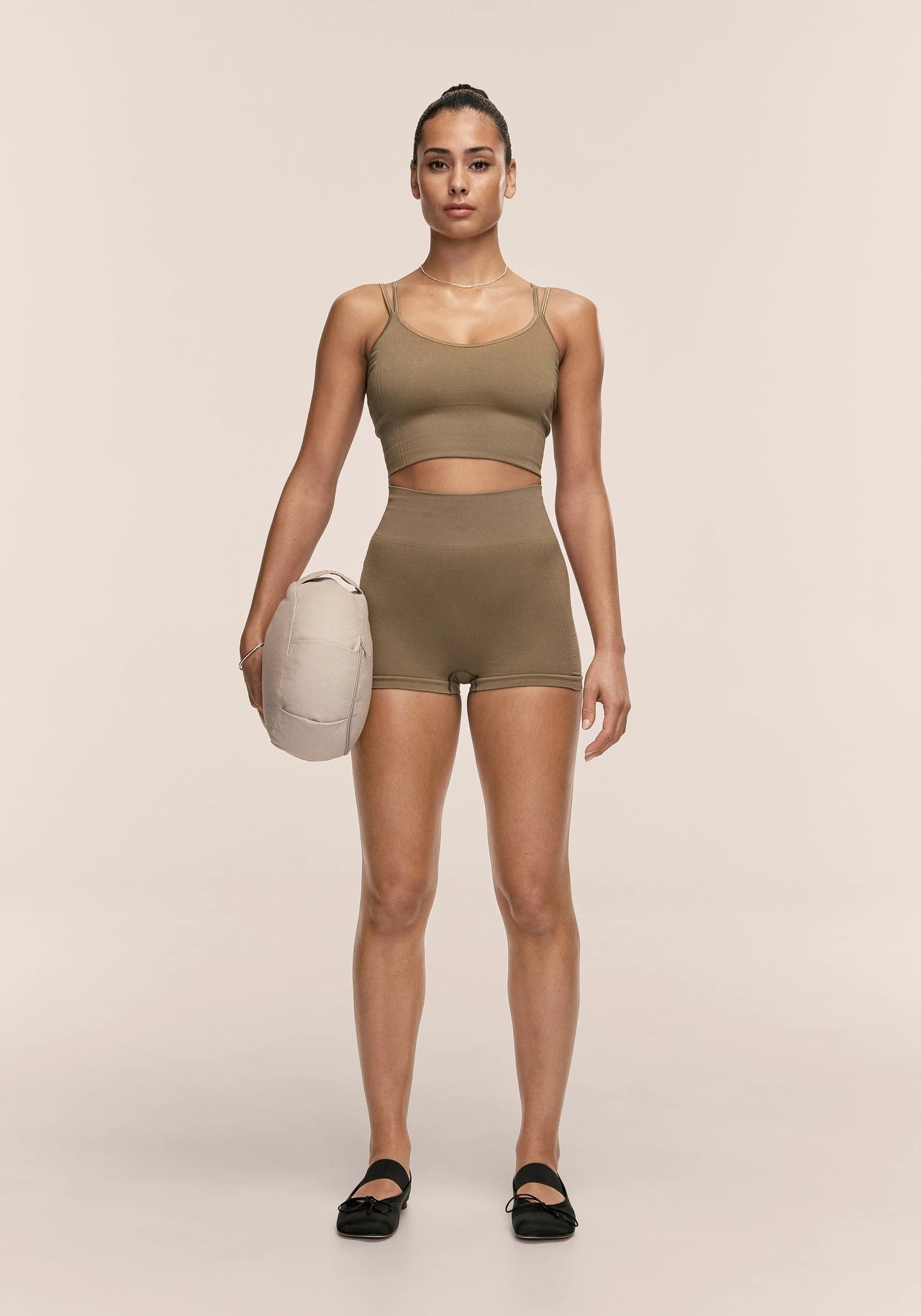 Shiny Seamless Rib Top - Light Khaki