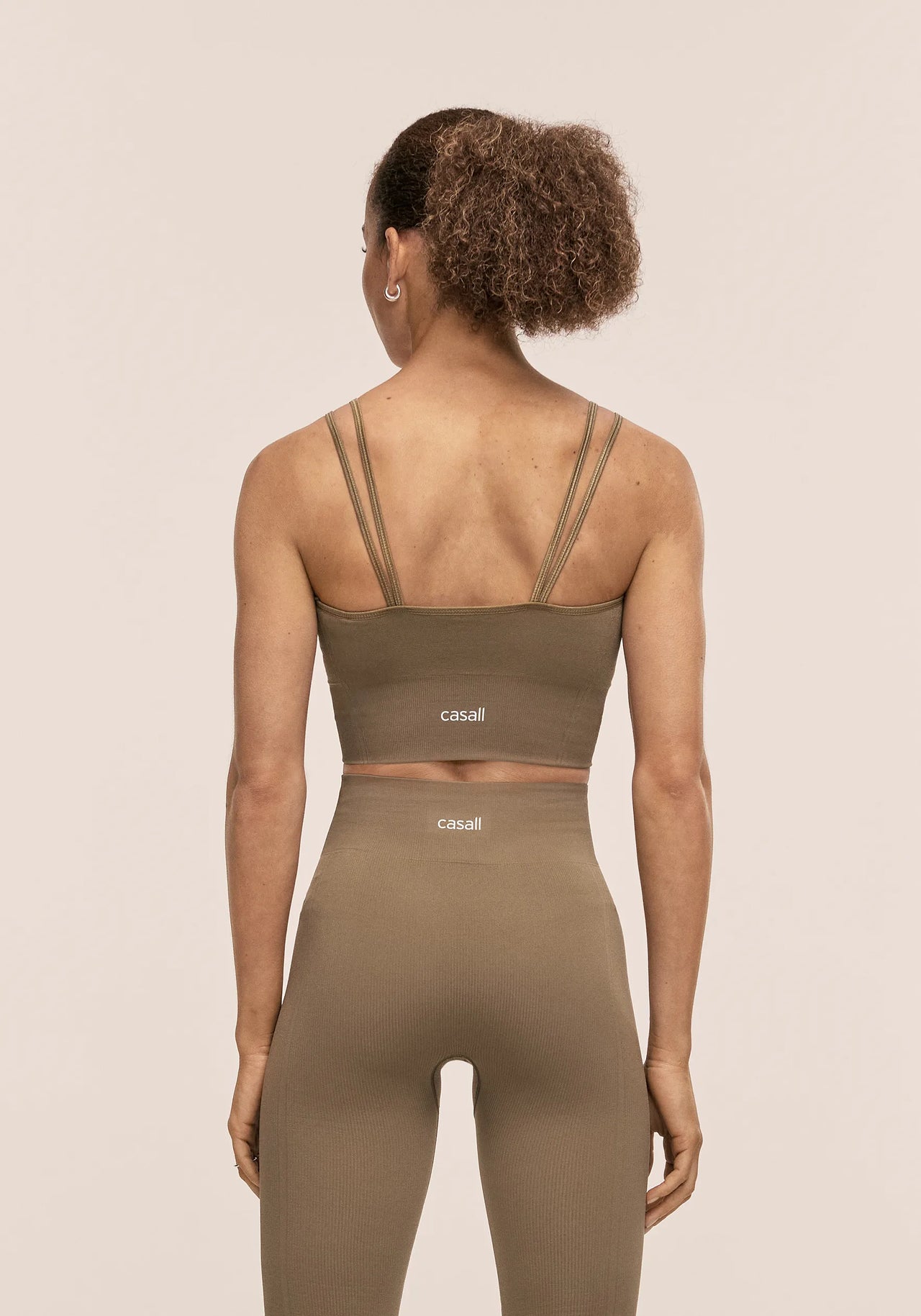 Shiny Seamless Rib Top - Light Khaki