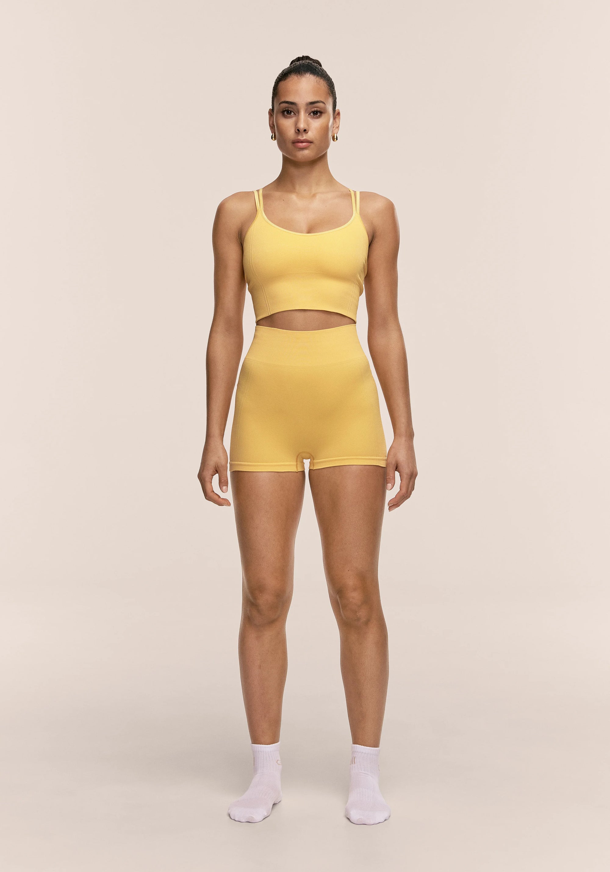Shiny Seamless Rib Hotpants - Online Exclusive - Soul Yellow
