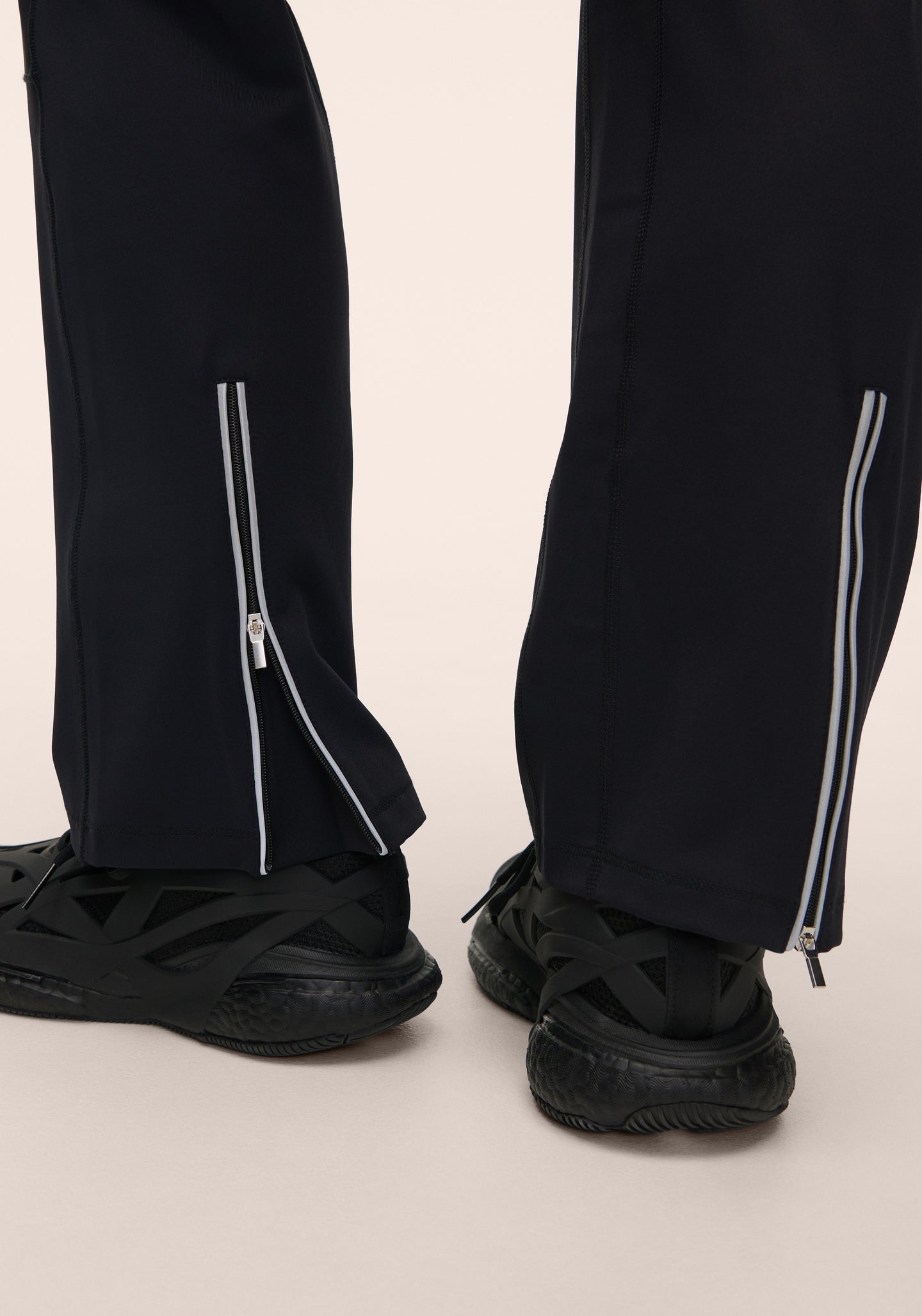 Windtherm Straight Leg Pant - Black