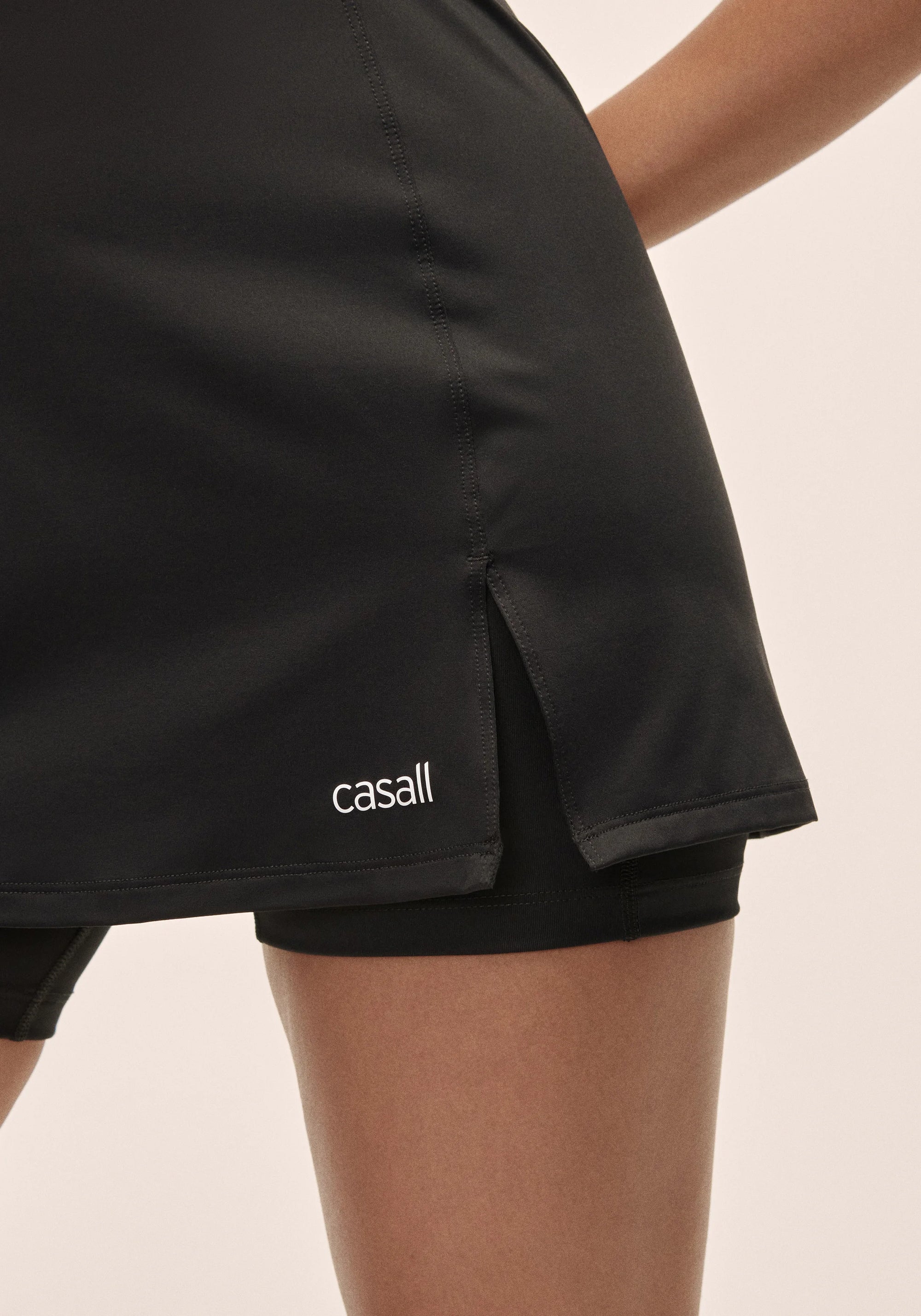 Court Slit Skirt - Black