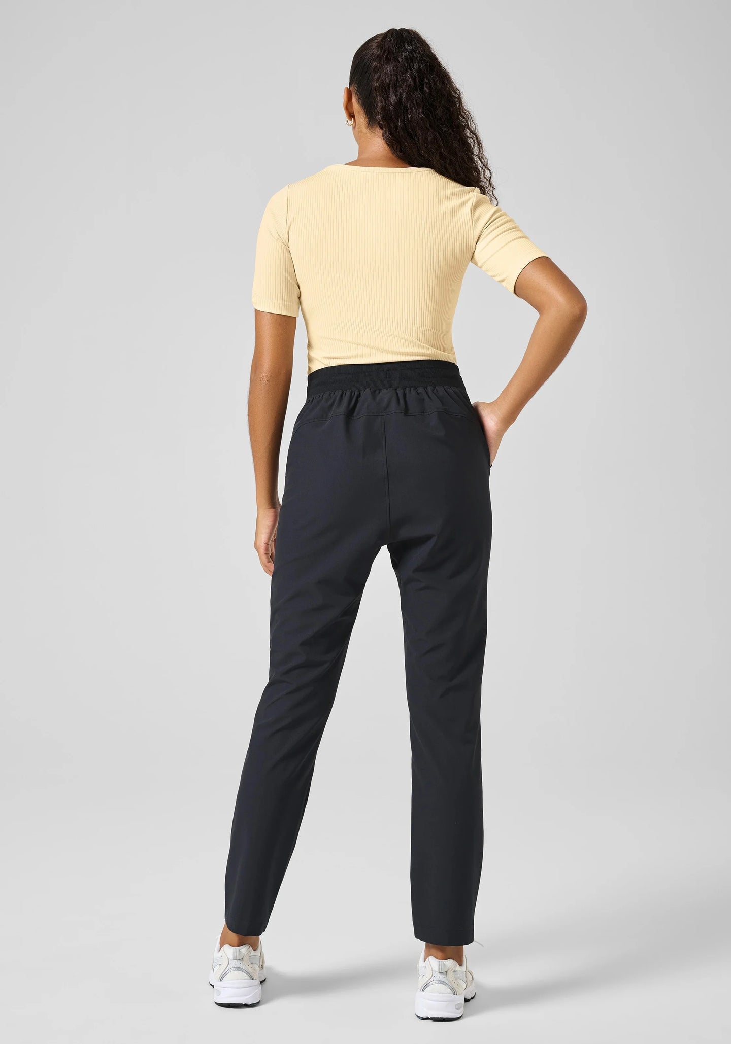 Ease High Waist Woven Pants - Black