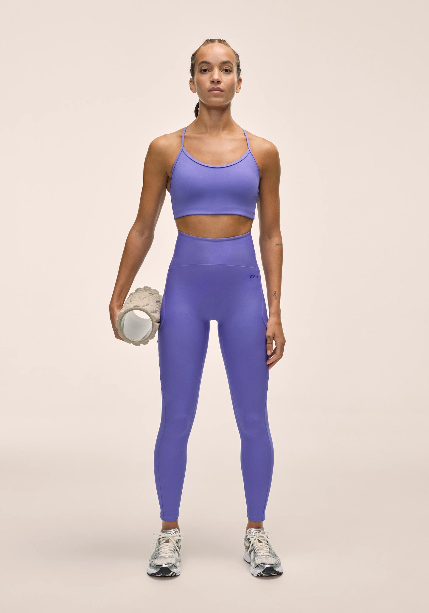 Sleek Strappy Sports Bra - Violet Pulse