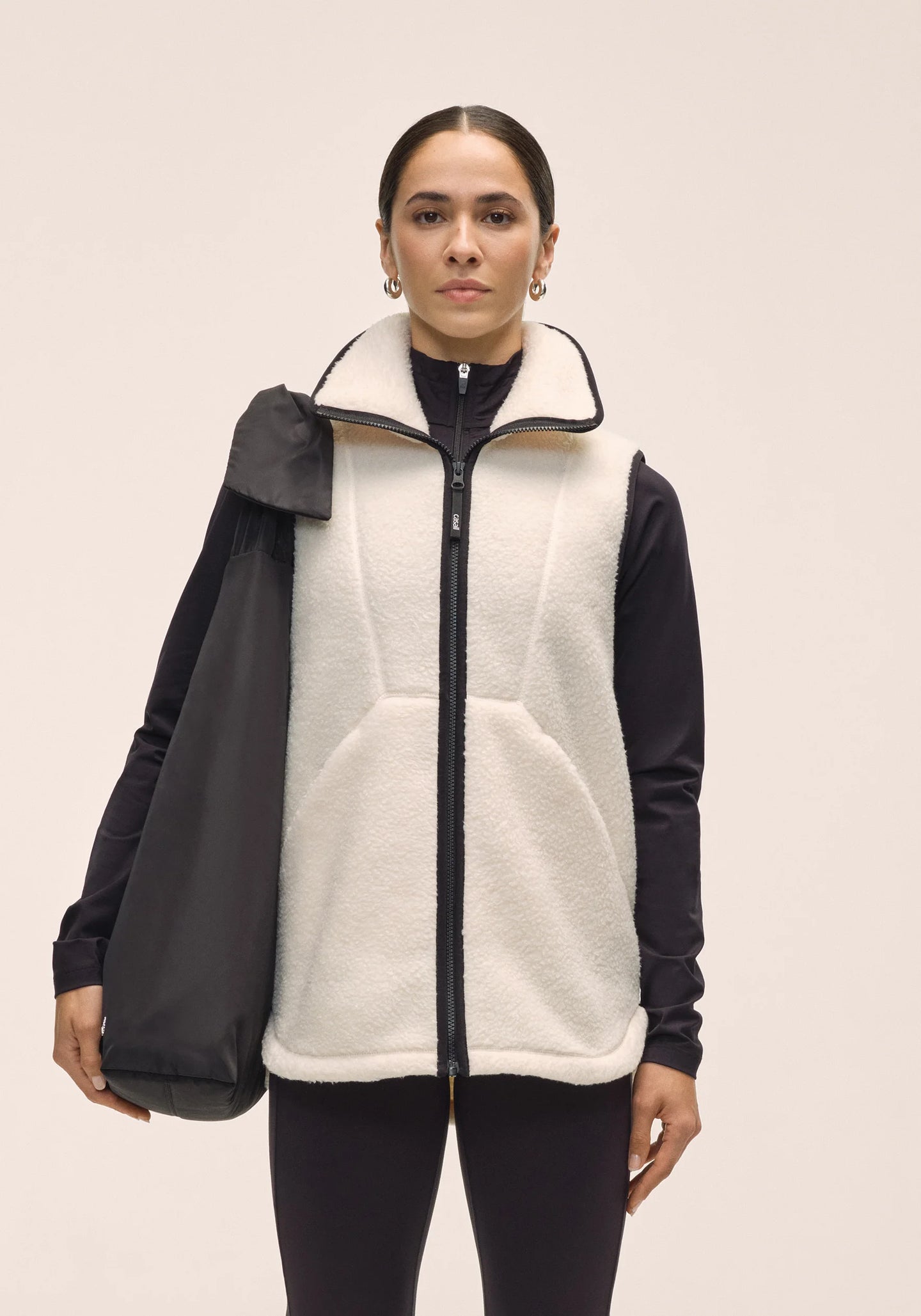 High Collar Pile Vest - Off white
