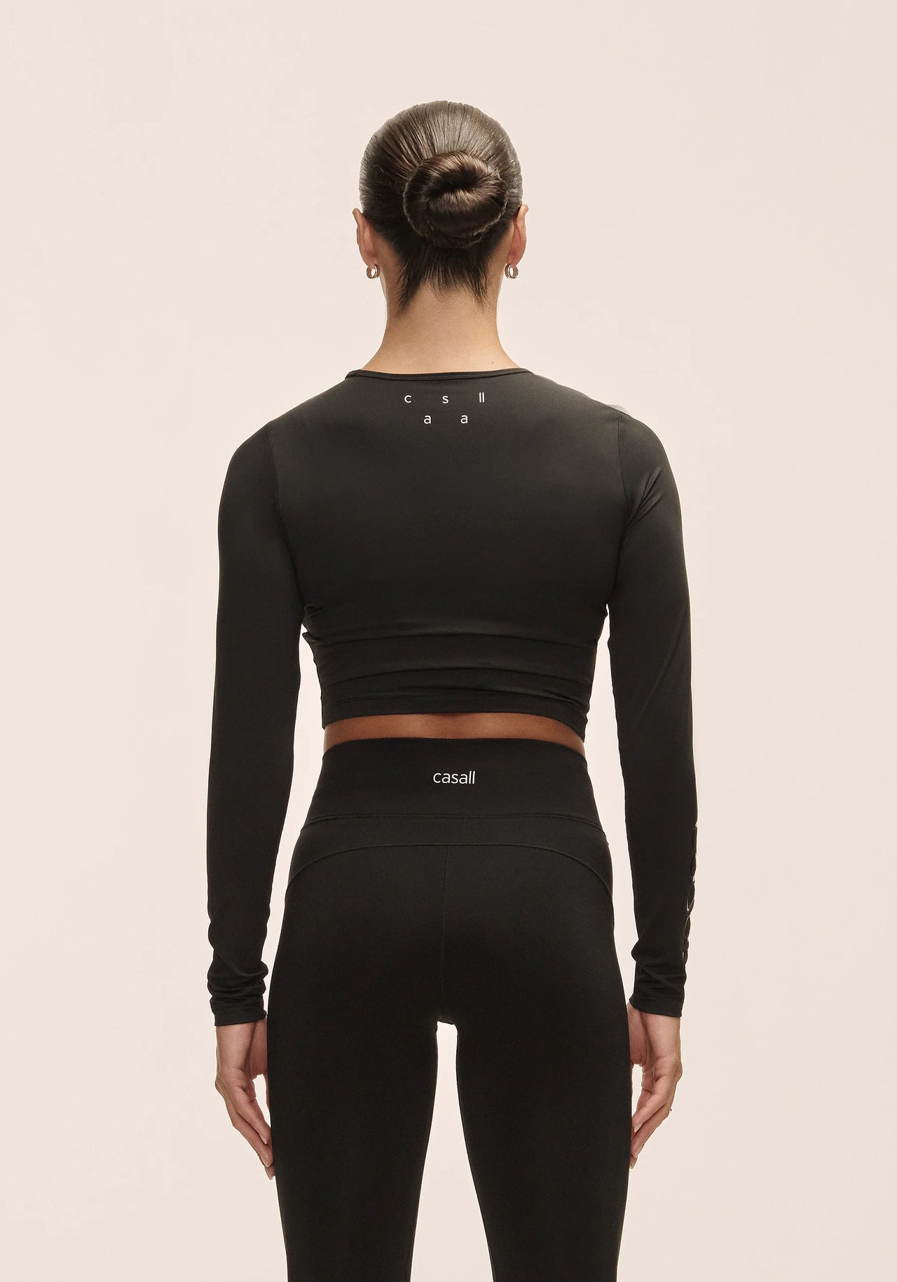 Graphic Crop Long Sleeve - Black
