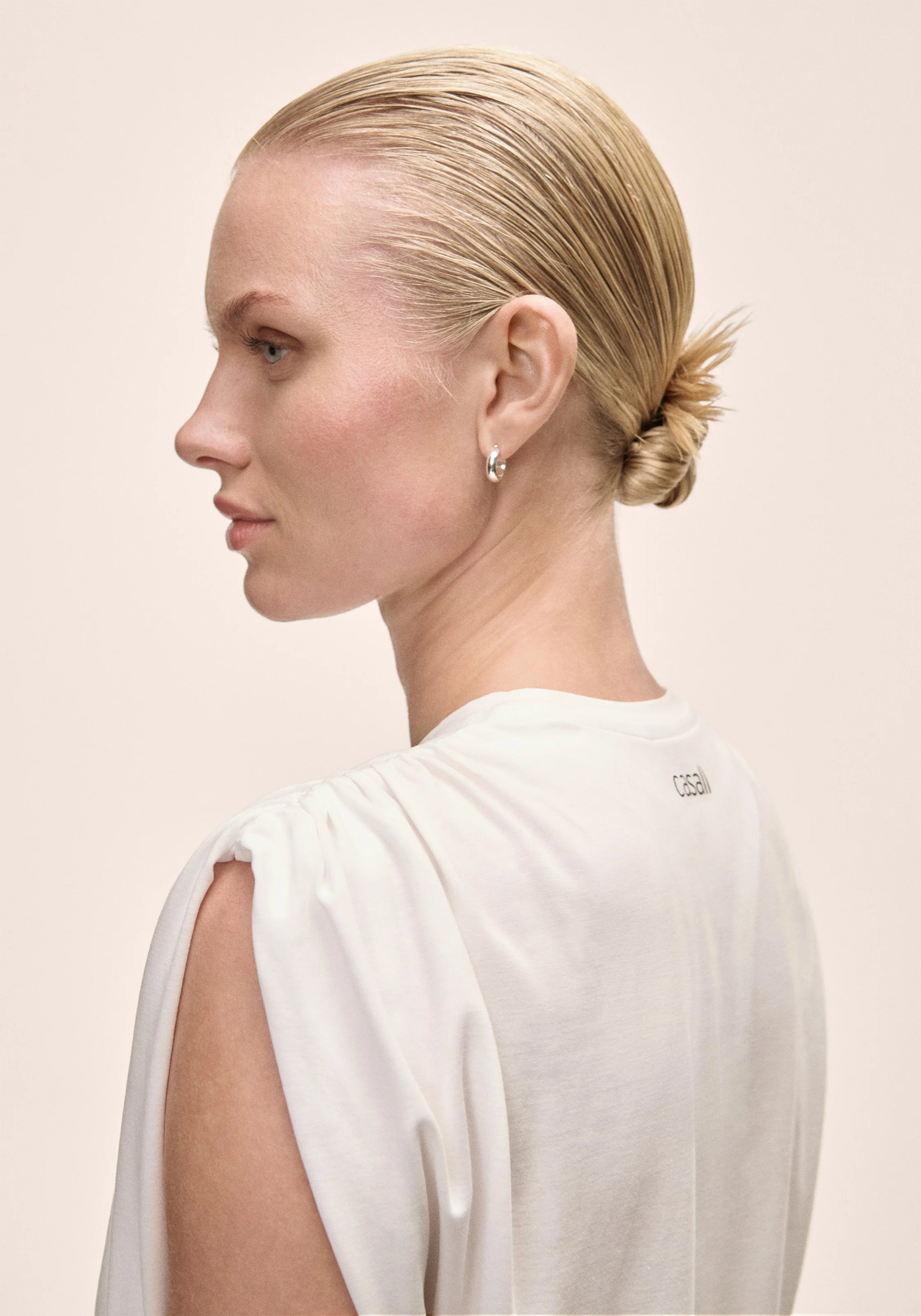 Delight Shoulder Crease Tee - White