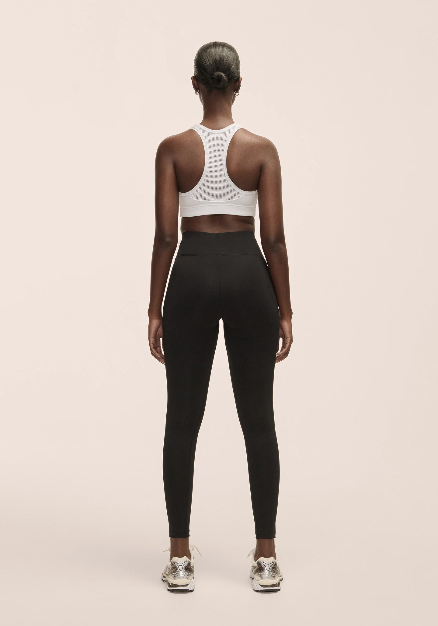 Essential Tights - Black