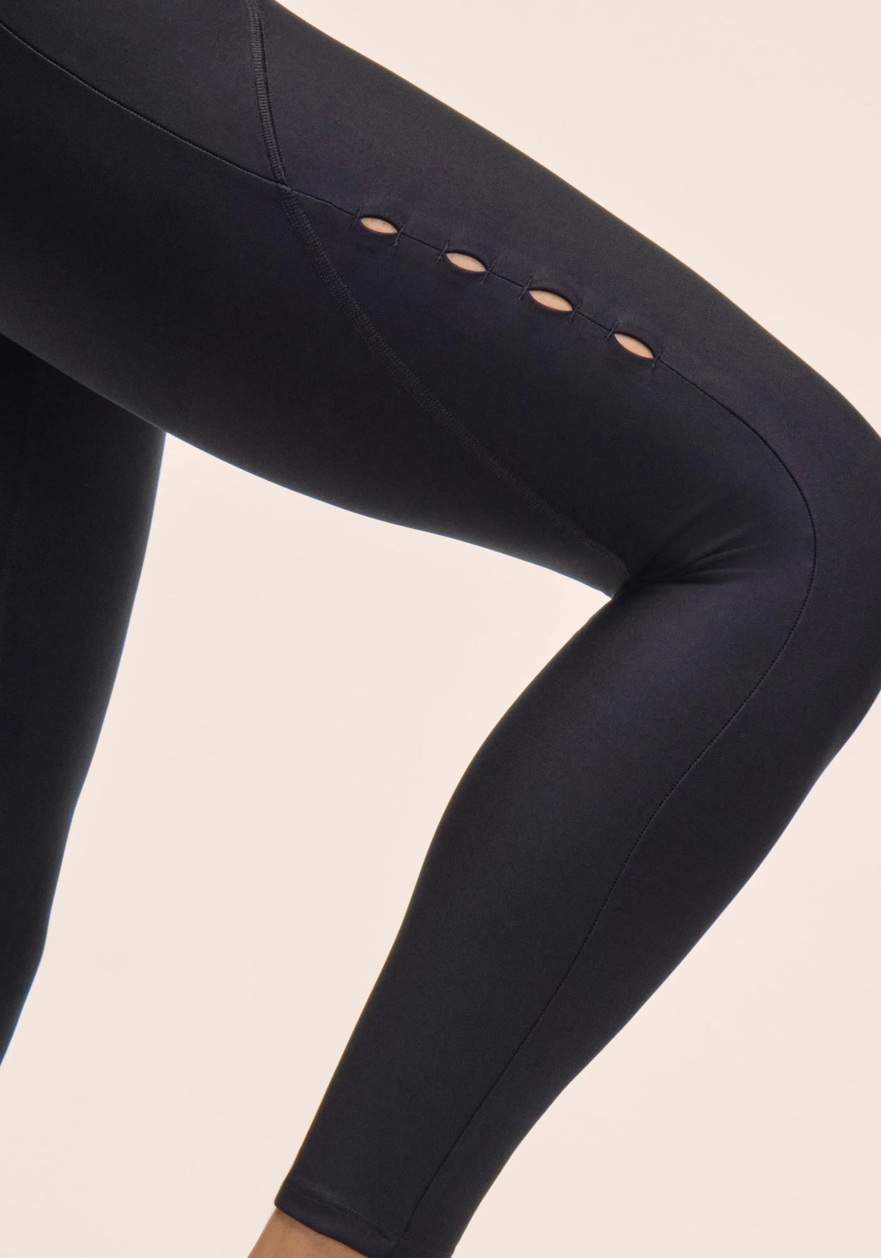 Twist Cut Out High Waist Tights - Black