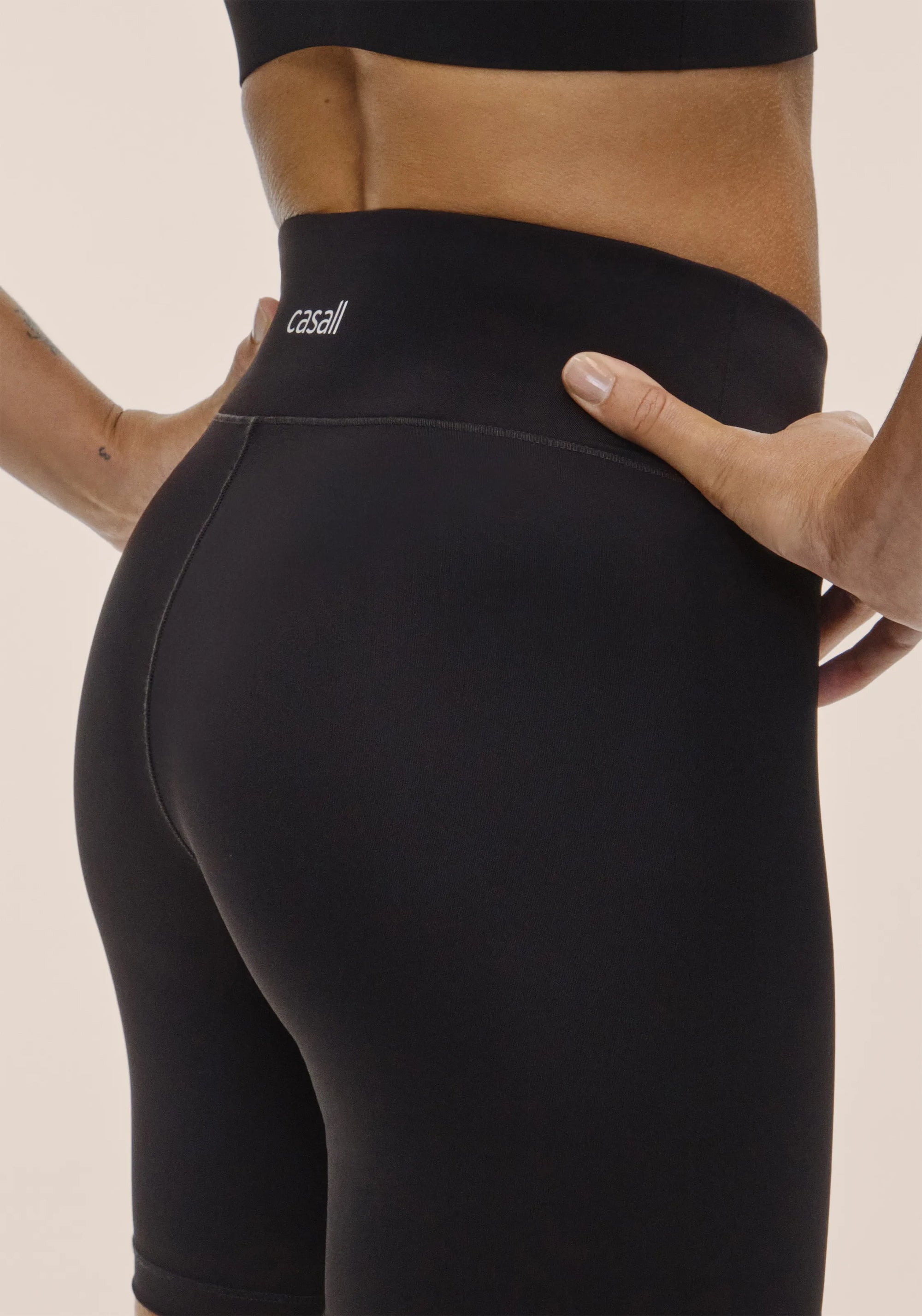 Essential Regular Waist Biker - Black