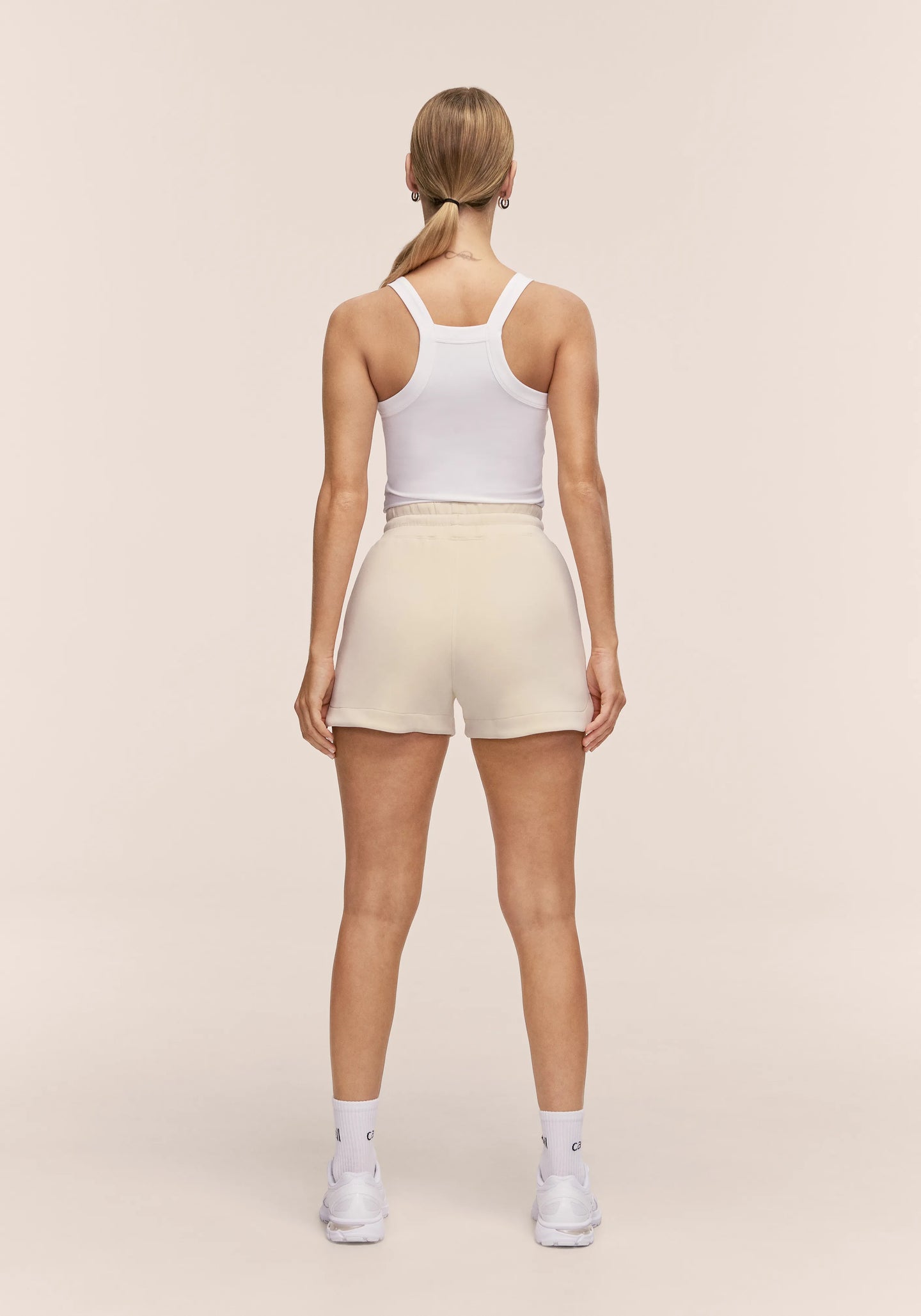 Peachy Shorts - Lamb White